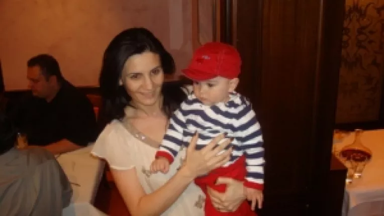 Anca Alexandrescu l-a parasit pe Nastase si PSD si s-a dus in echipa lui Oprescu