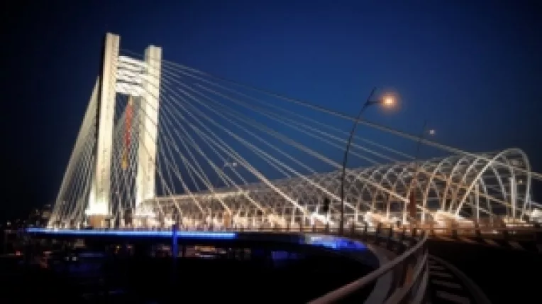 Podul Basarab se deschide, de sambata, pentru pietoni