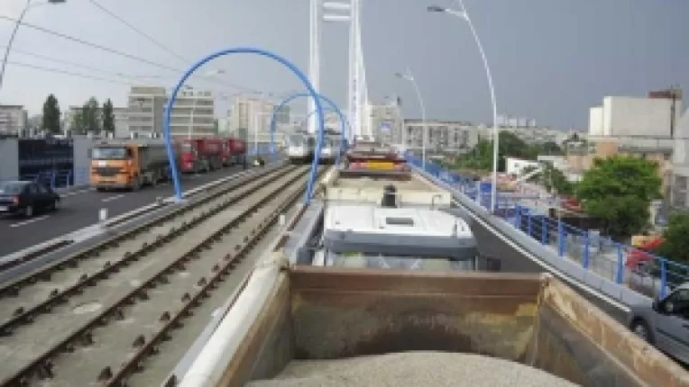 Podul primarului Sorin Oprescu, testat cu brio