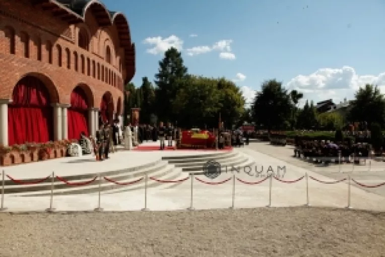 Regina Ana a fost inmormantata in Noua Catedrala Arhiepiscopala si Regala de la Curtea de Arges
