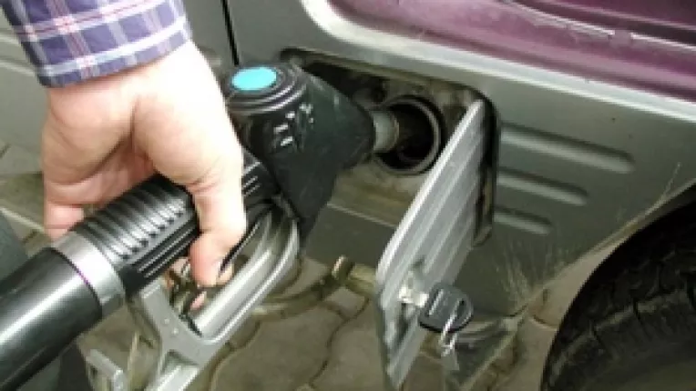 S-au scumpit carburantii