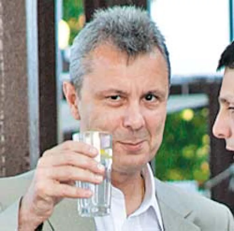 Tineretul pedelist spune ca Popescu l-a sabotat pe Onaca in campanie