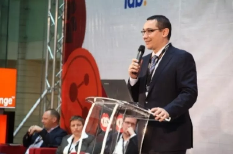 Victor Ponta a inaugurat Salonul Auto Bucuresti