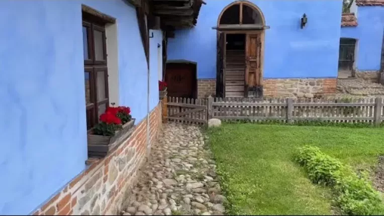 Vizita Regelui Charles al III-lea in Romania. Turistii au ocupat toate locurile de cazare din Viscri